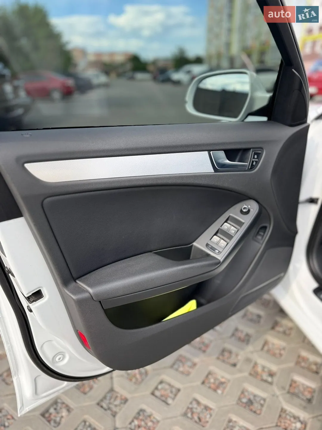 2011 Audi A4 - мініатюра 16