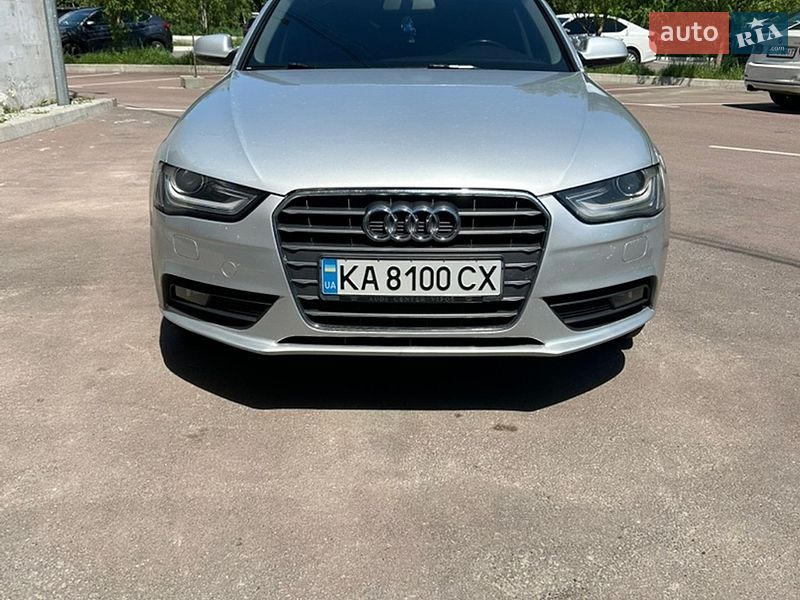 Седан Audi A4 2013 в Киеве