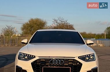 Седан Audi A4 2022 в Дніпрі