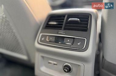 Седан Audi A4 2019 в Черновцах