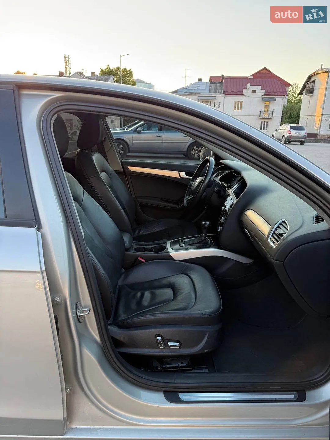 Audi A4 2013 VIN WAUAFAFL8EA070175 фото оголошення 13 з 20