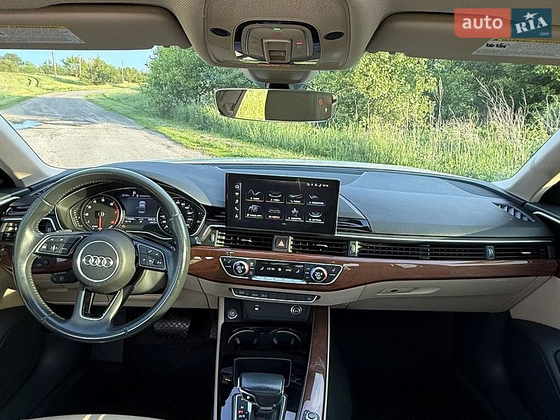 Седан Audi A4 2020 в Яготине
