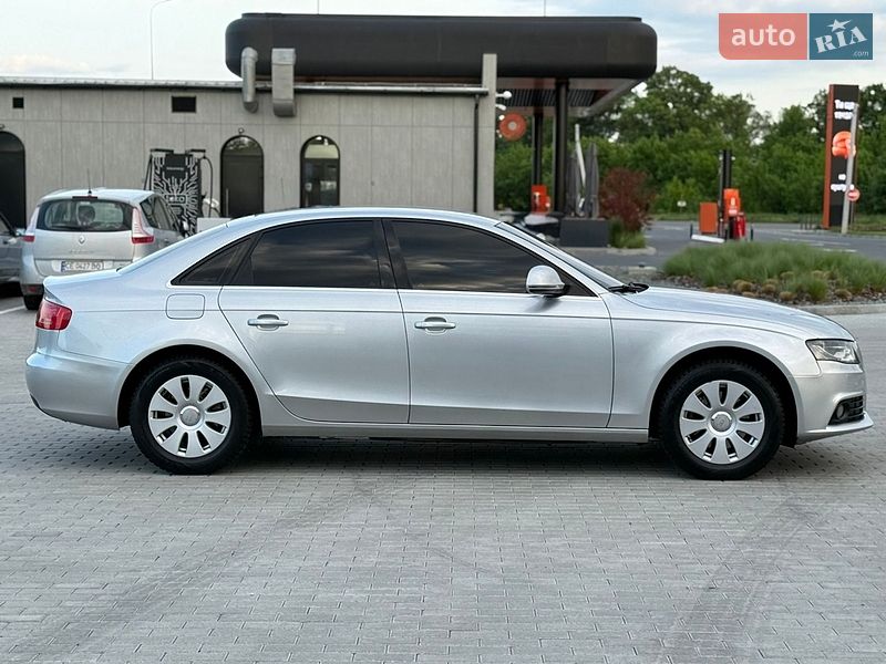 Седан Audi A4 2008 в Черновцах
