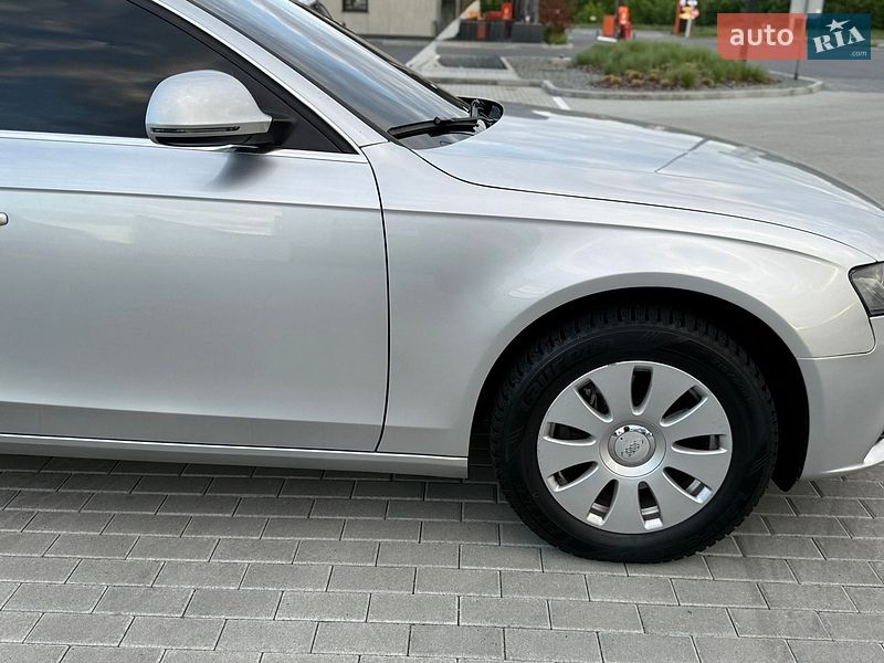 Седан Audi A4 2008 в Черновцах