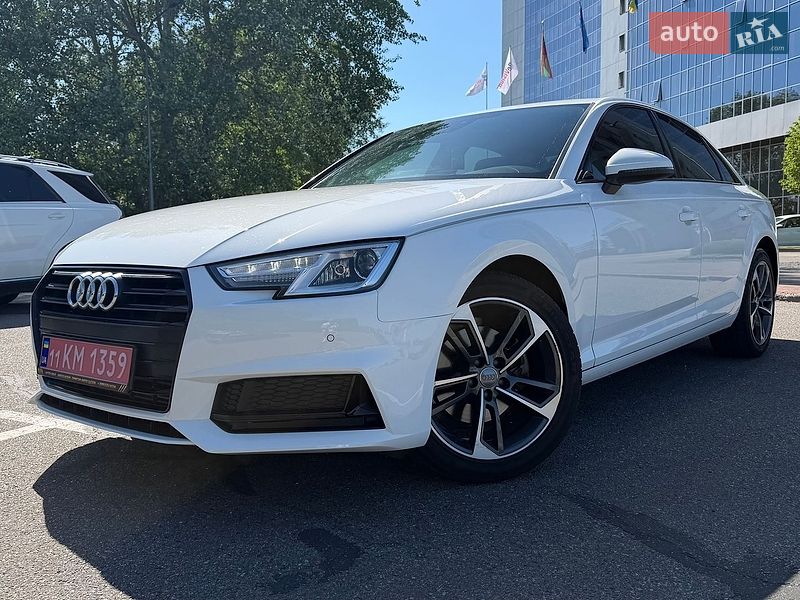 Audi A4 2019