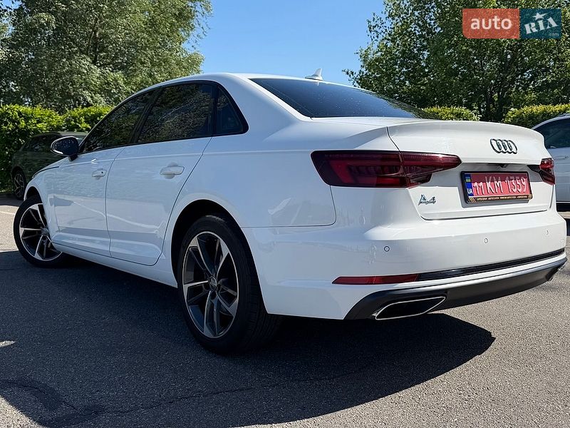 Седан Audi A4 2019 в Киеве
