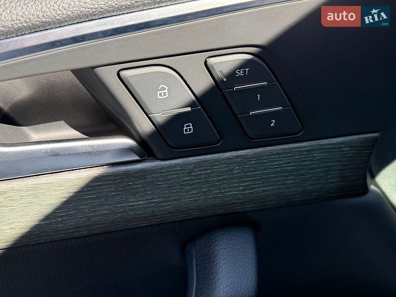 Седан Audi A4 2019 в Киеве