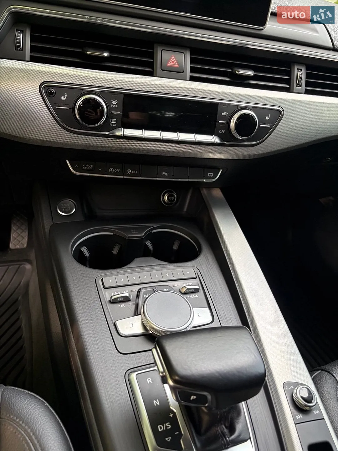 2016 Audi A4 - мініатюра 17