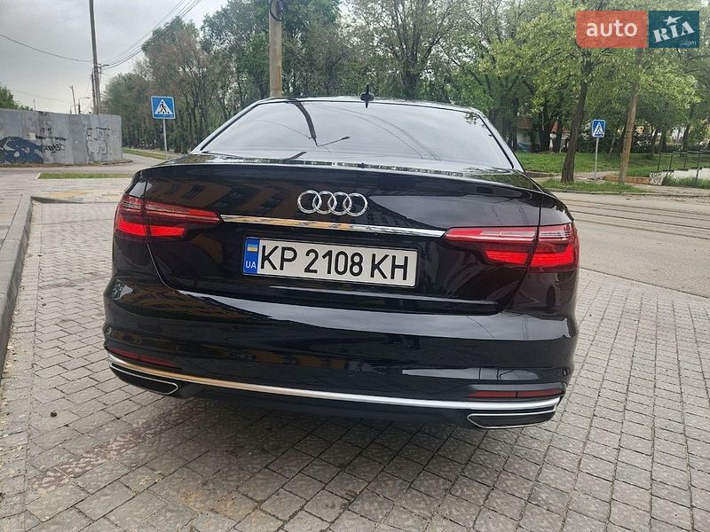 Седан Audi A4 2020 в Запоріжжі