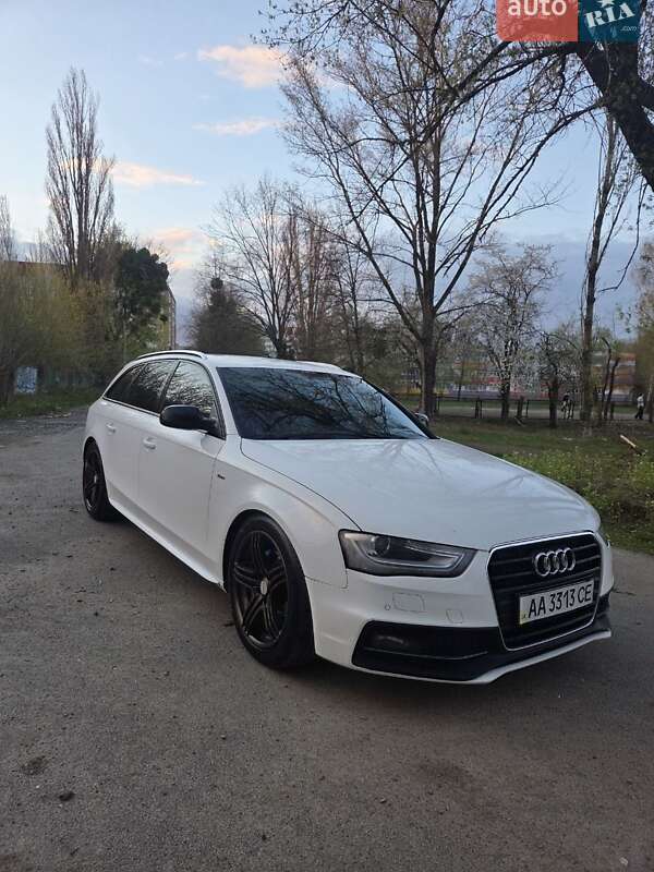 Универсал Audi A4 2012 в Гостомеле