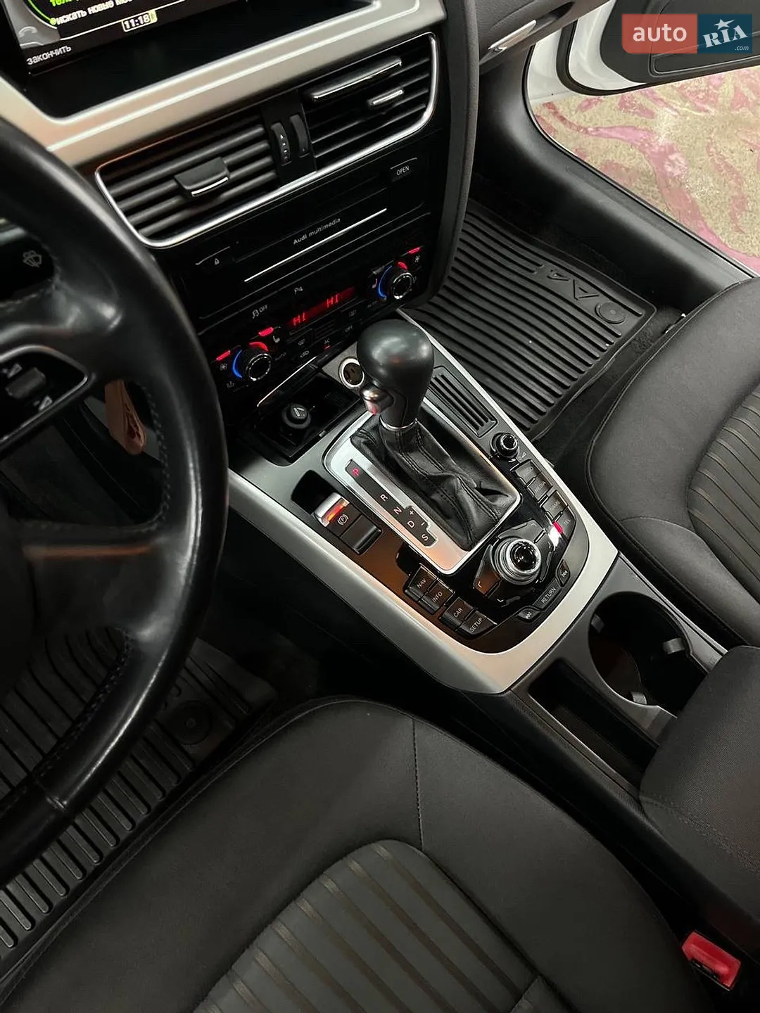 2010 Audi A4 - мініатюра 16