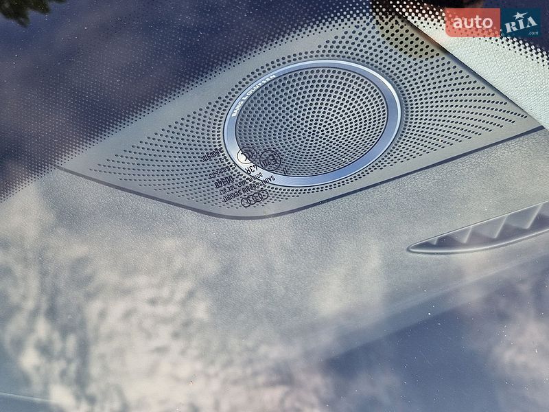 Седан Audi A4 2012 в Дніпрі
