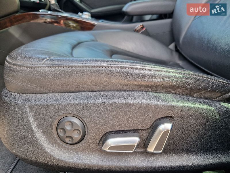 Седан Audi A4 2012 в Дніпрі