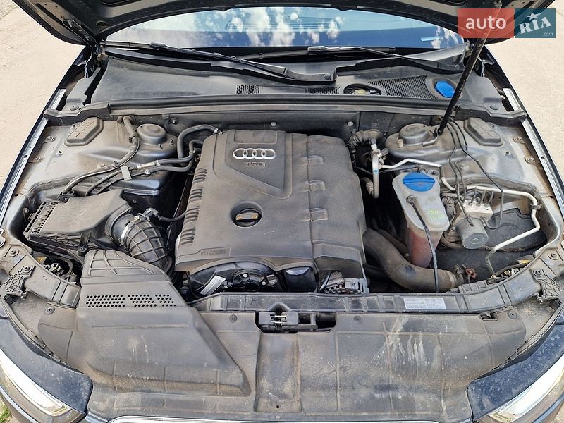 Седан Audi A4 2012 в Дніпрі
