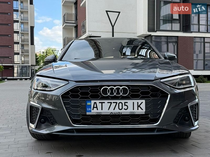 Седан Audi A4 2020 в Івано-Франківську