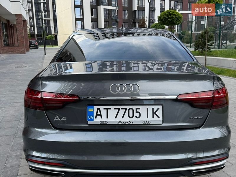 Седан Audi A4 2020 в Івано-Франківську