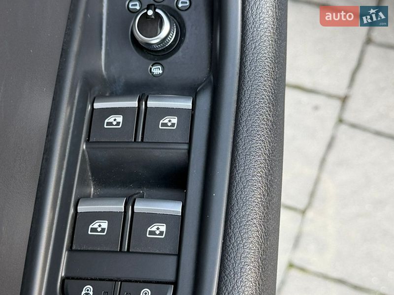 Седан Audi A4 2020 в Івано-Франківську