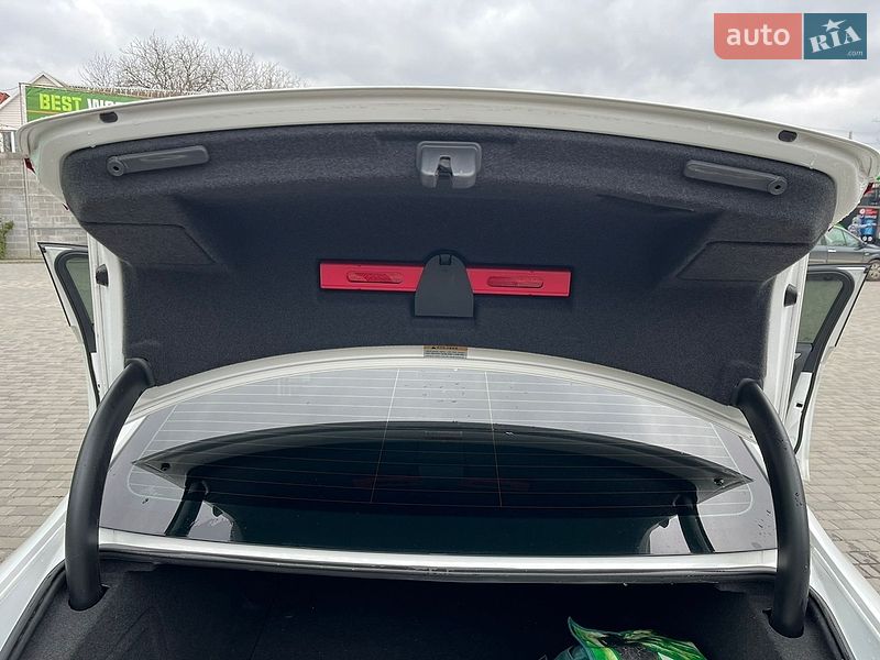 Седан Audi A4 2014 в Кропивницькому