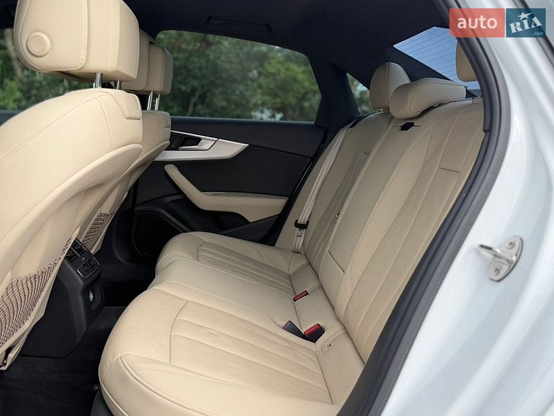 Седан Audi A4 2017 в Одесі