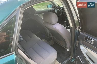 Седан Audi A4 1996 в Надвірній