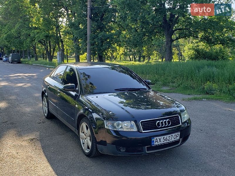 Седан Audi A4 2001 в Чугуєві