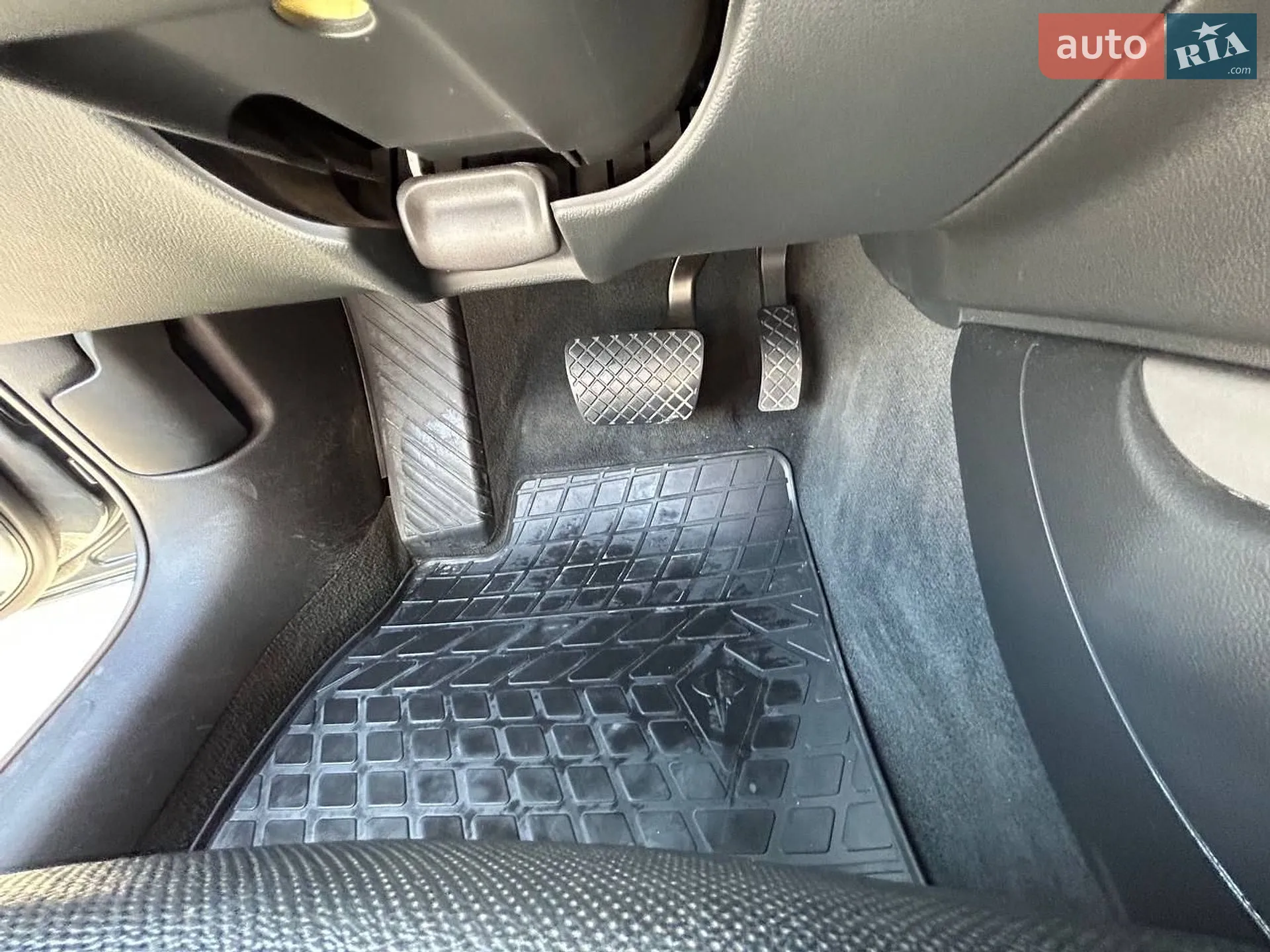 2011 Audi A4 - мініатюра 35