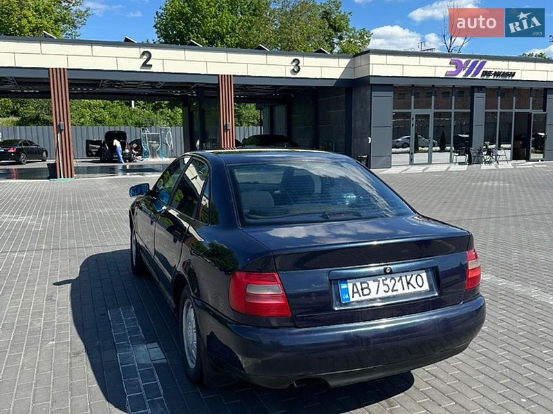 Седан Audi A4 1998 в Вінниці