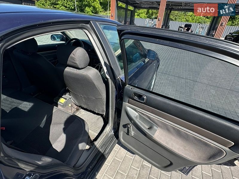 Седан Audi A4 1998 в Вінниці
