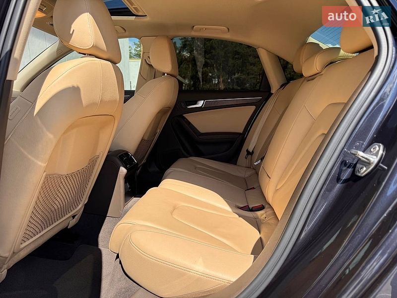 Седан Audi A4 2014 в Києві