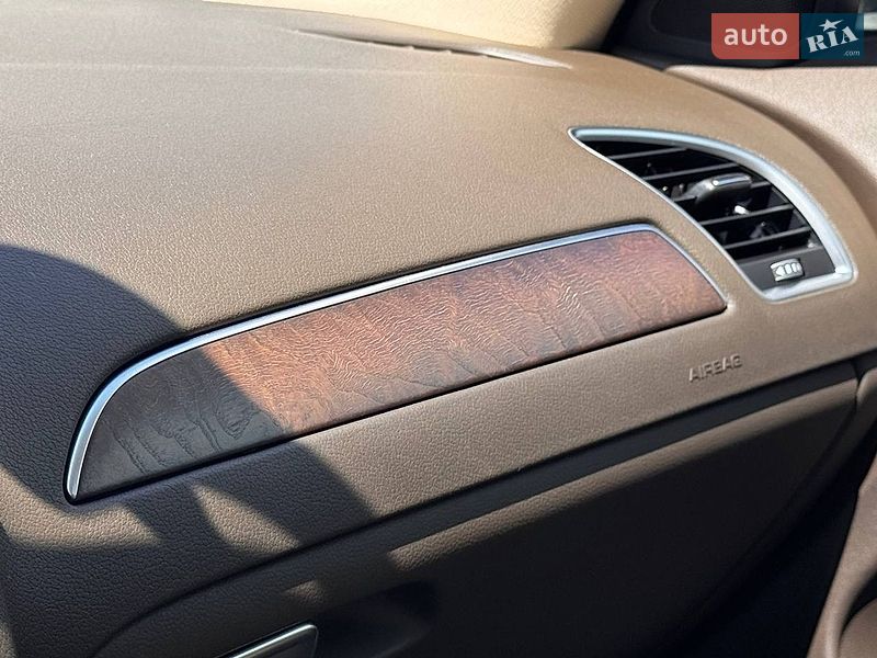 Седан Audi A4 2014 в Києві