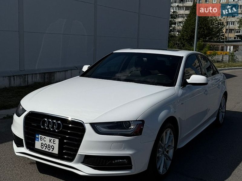 Седан Audi A4 2015 в Львові