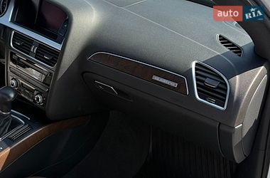 Седан Audi A4 2015 в Львові