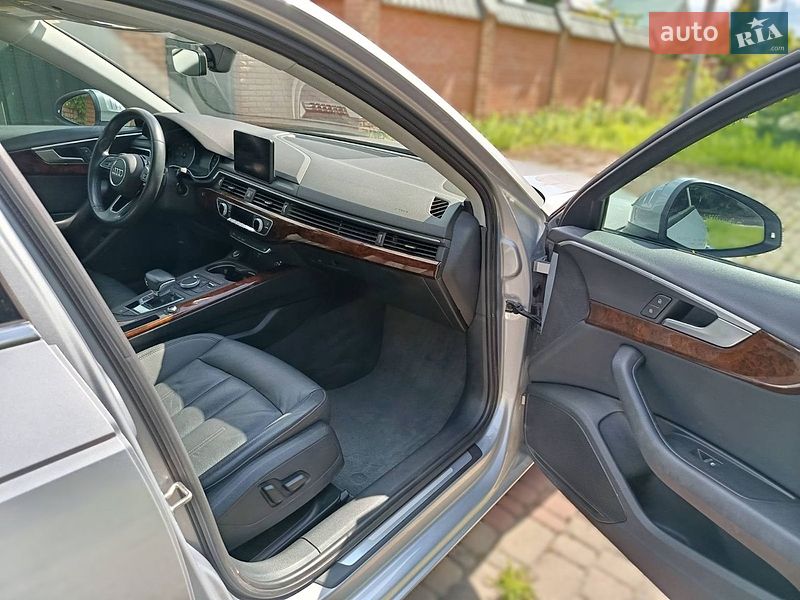 Седан Audi A4 2019 в Киеве