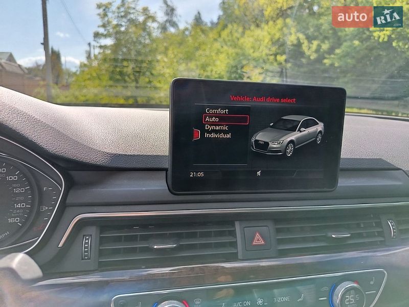 Седан Audi A4 2019 в Киеве