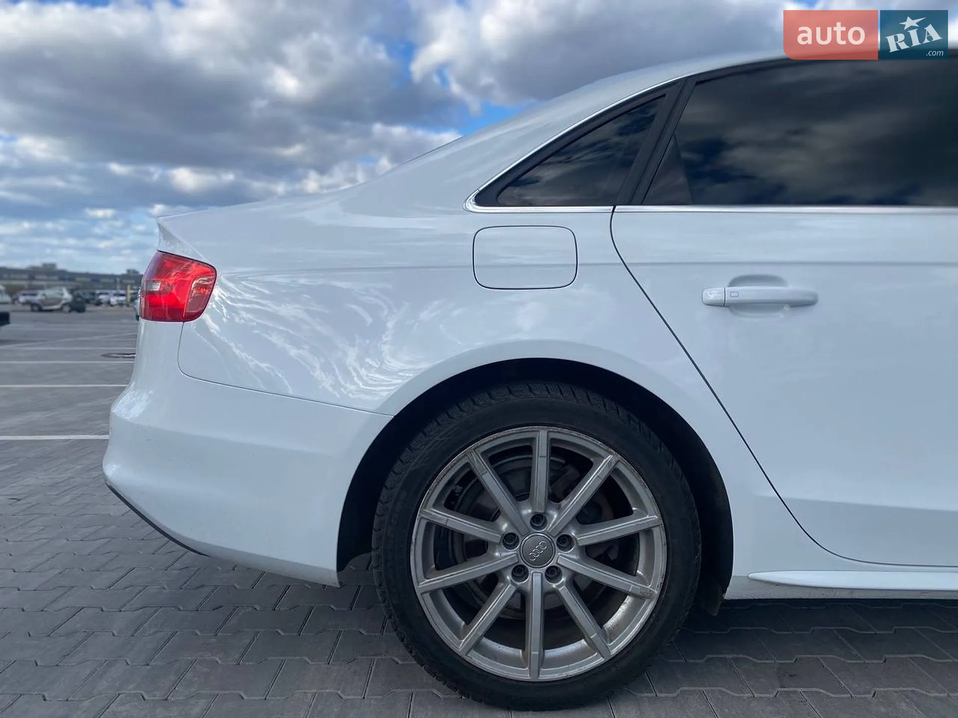 2015 Audi A4 - мініатюра 12