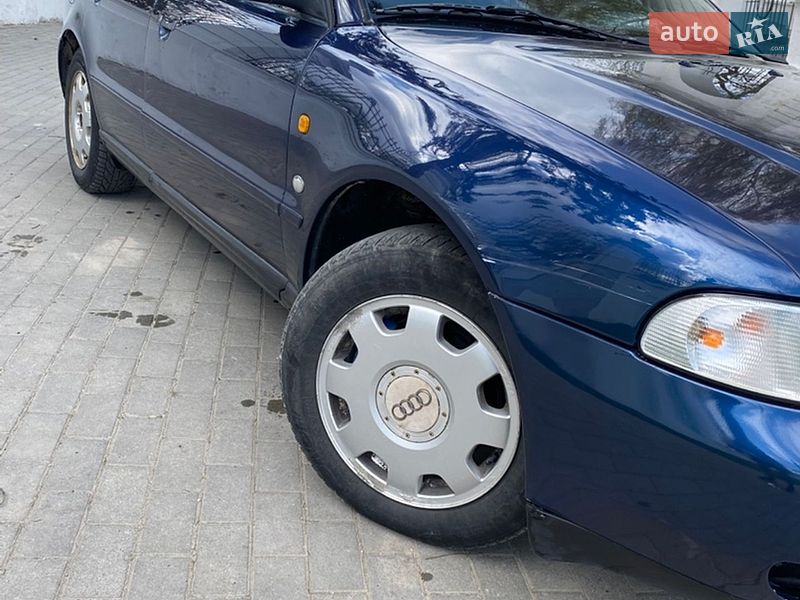 Седан Audi A4 1997 в Тернополі