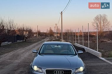 Седан Audi A4 2010 в Буче