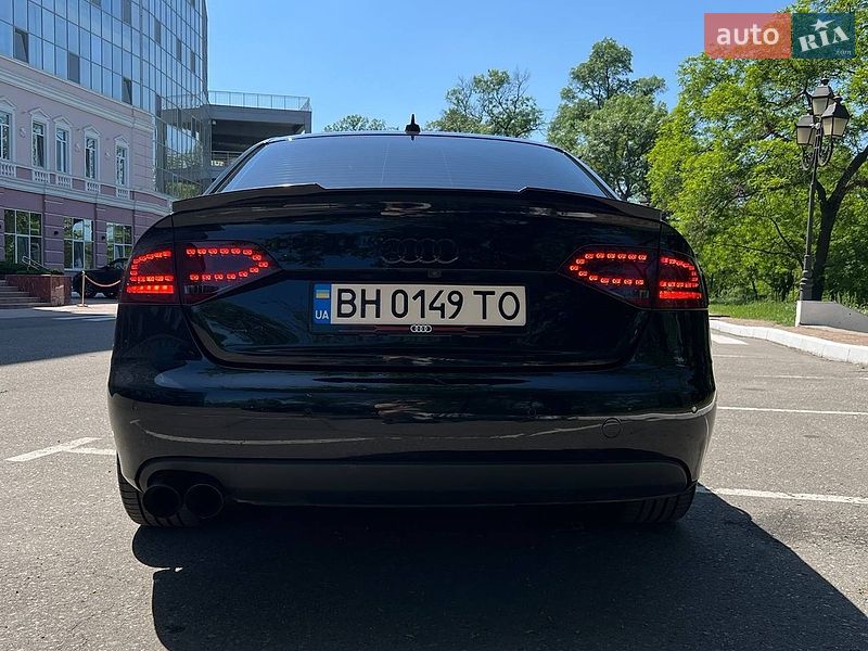 Седан Audi A4 2011 в Одессе