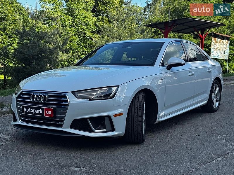 Седан Audi A4 2018 в Києві