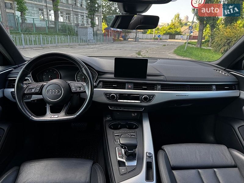 Седан Audi A4 2018 в Києві