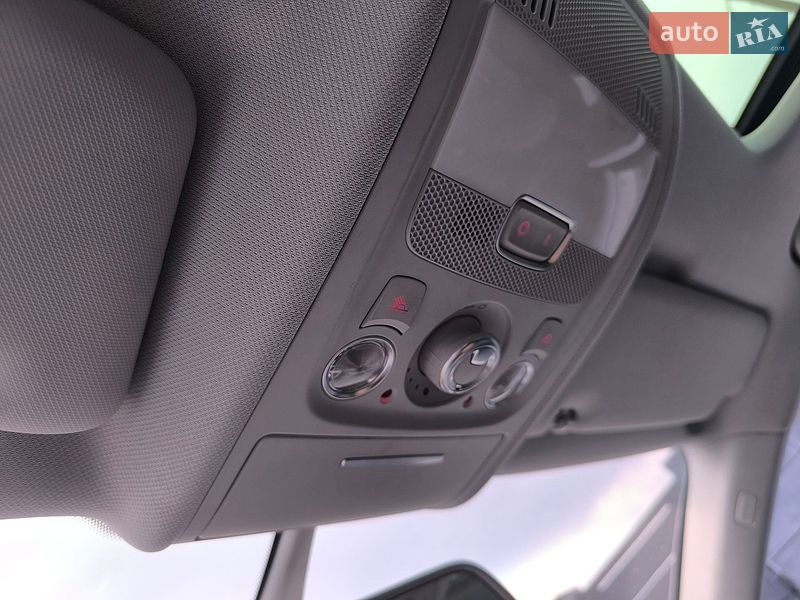 Седан Audi A4 2015 в Богородчанах