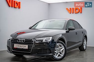 Седан Audi A4 2017 в Киеве