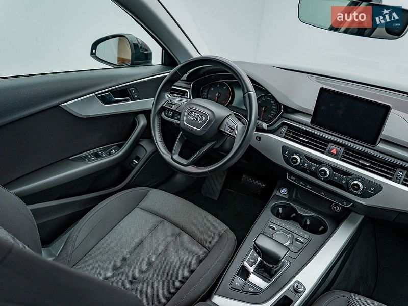 Седан Audi A4 2017 в Києві