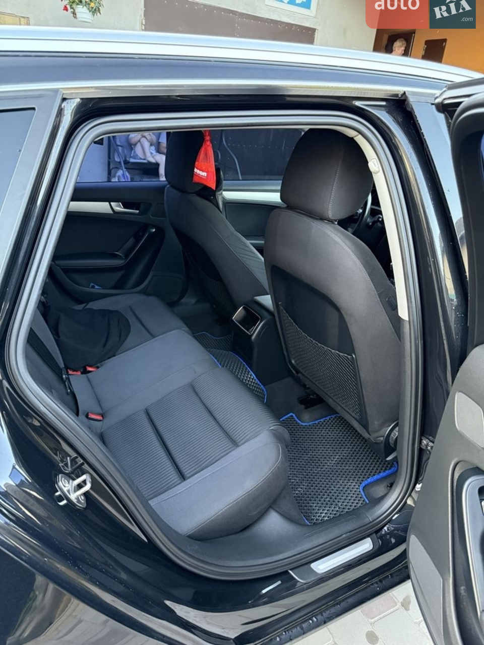 2010 Audi A4 - мініатюра 14