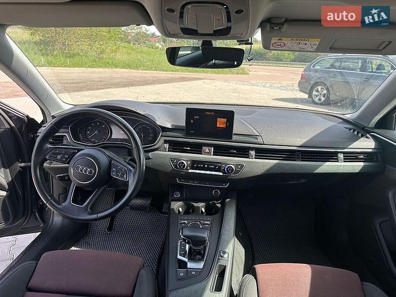 Седан Audi A4 2017 в Рівному