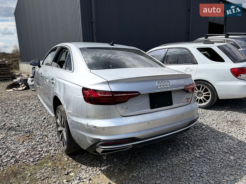 Седан Audi A4 2021 в Львові