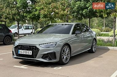 Седан Audi A4 2021 в Киеве