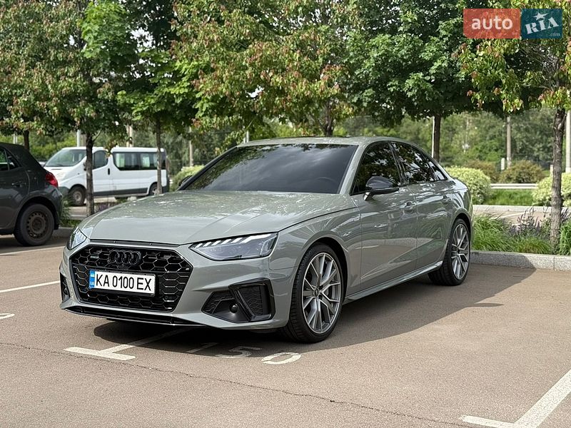 Седан Audi A4 2021 в Киеве