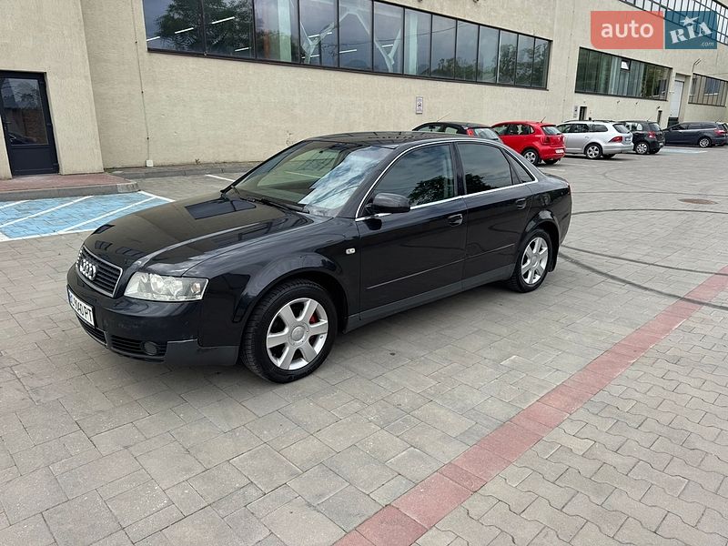 Седан Audi A4 2003 в Стрые