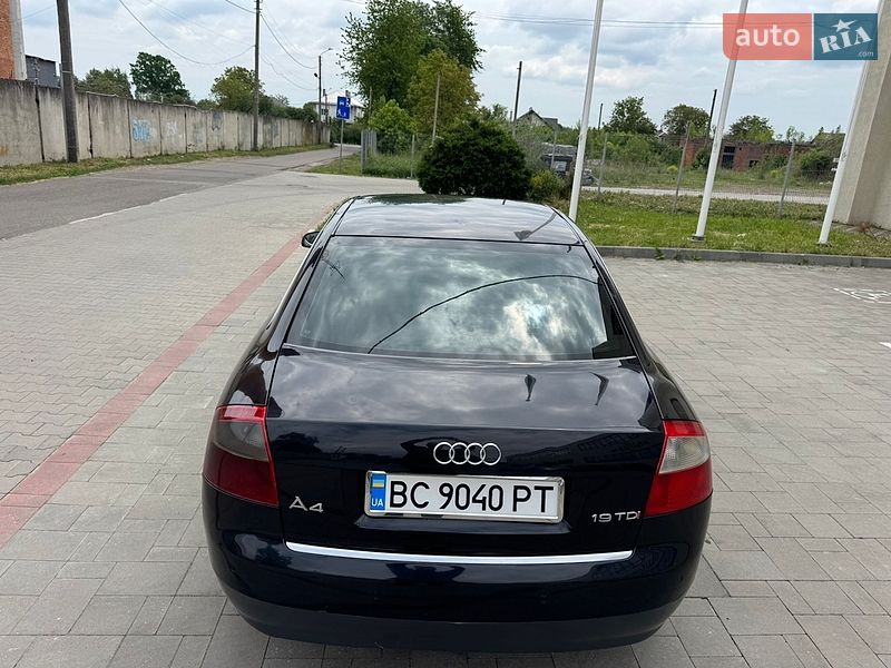 Седан Audi A4 2003 в Стрые